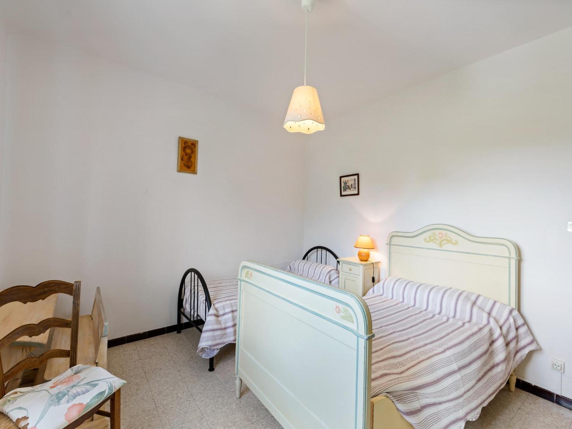 Flat In A Beautiful Building With Pool Apartment Mèze Екстериор снимка